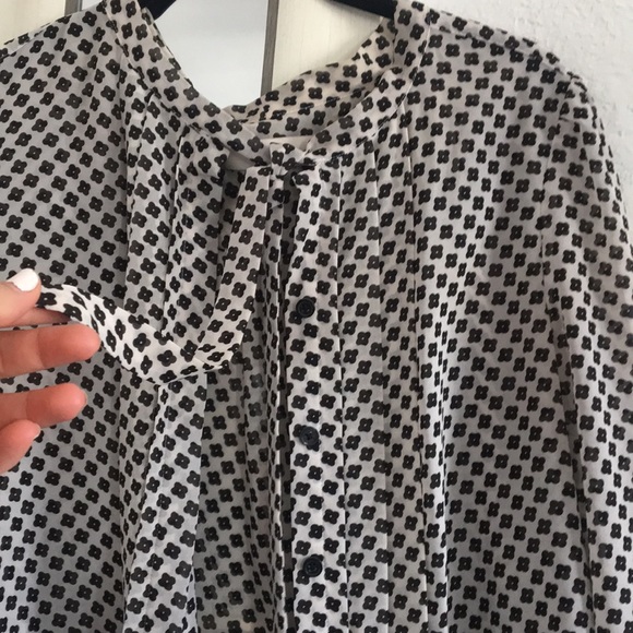 LOFT Black and white chiffon button up blouse - Picture 2 of 3